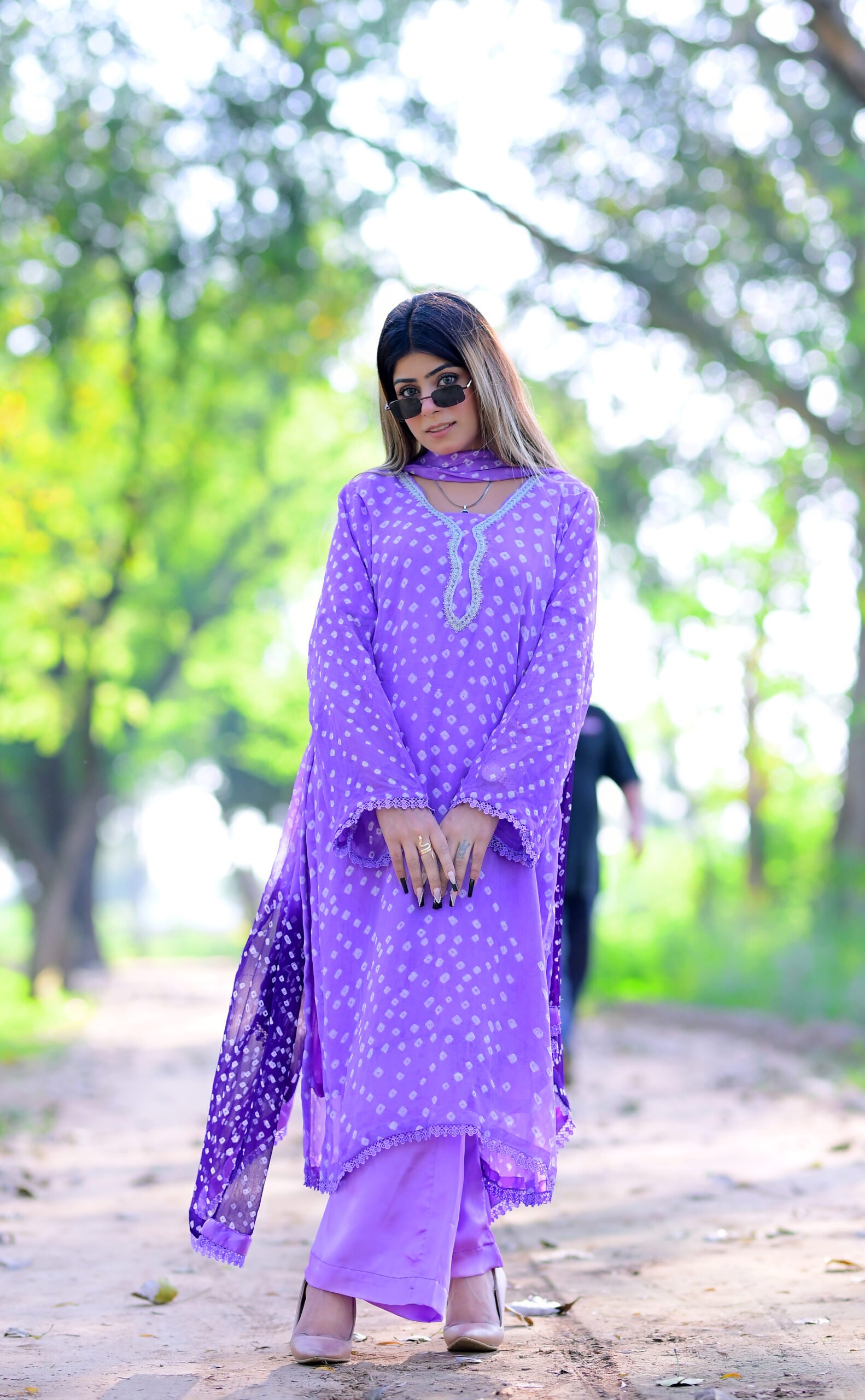 Lavender chunri 3 Piece Stitched—(002) - Image 3
